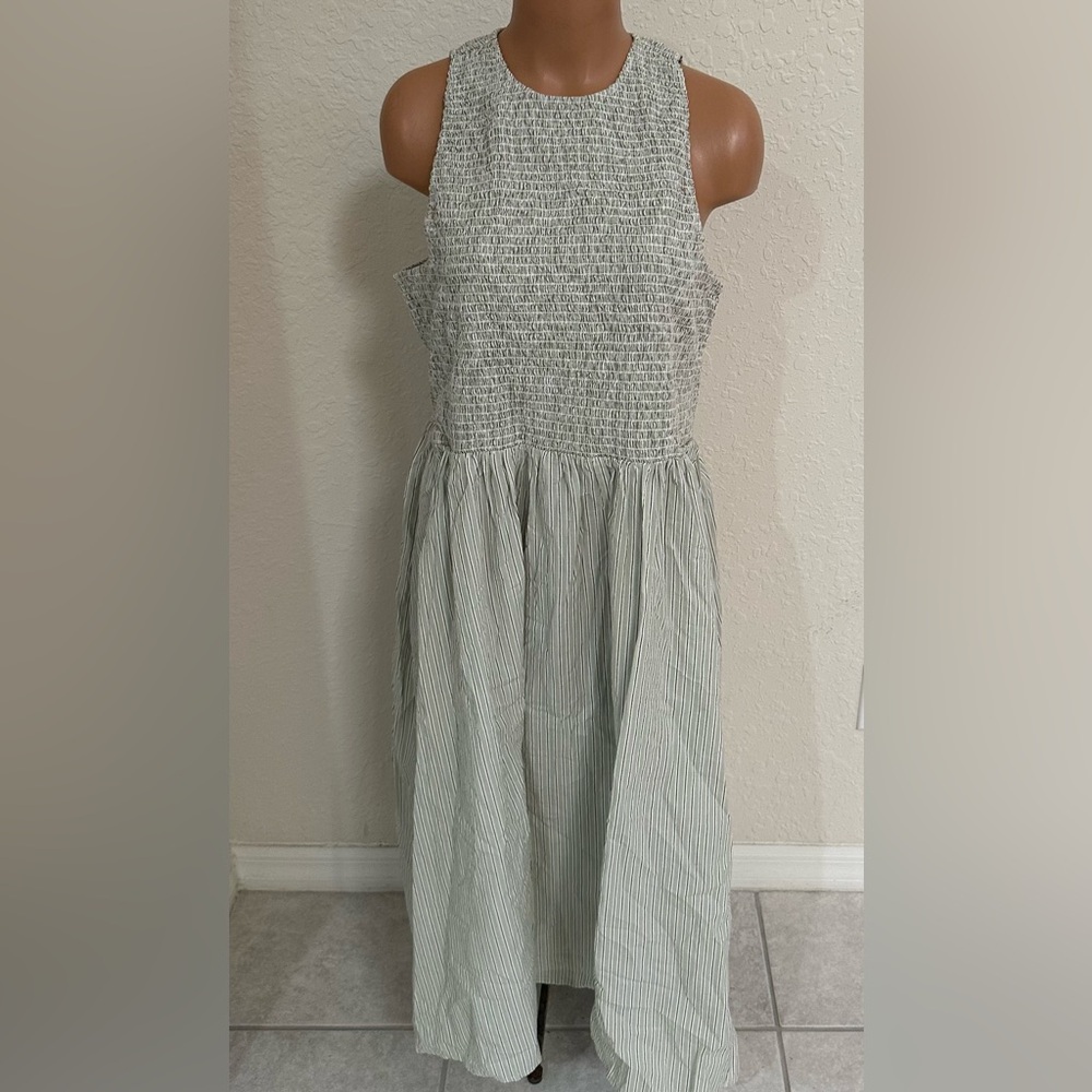 Madewell Petite Melody Smocked Midi Dress NWT - Picture 7 of 12